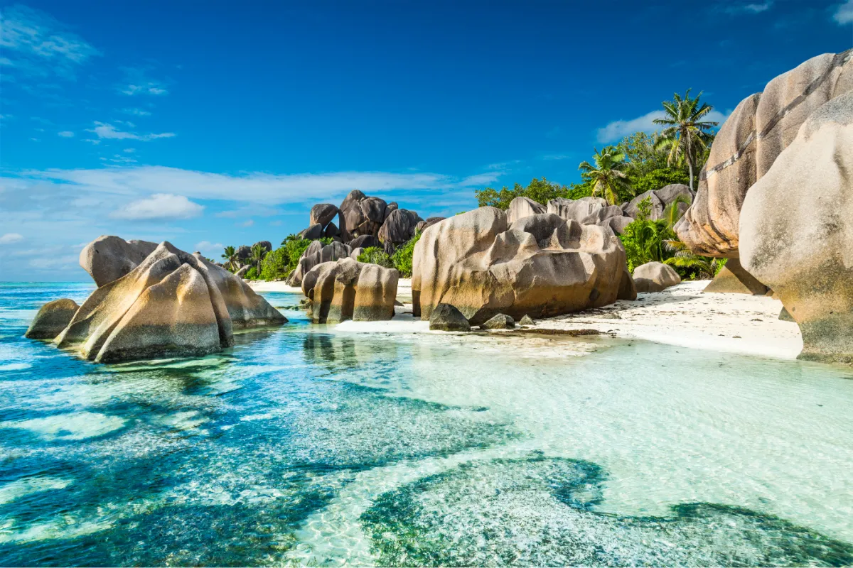 Stunning Seychelles with Dubai